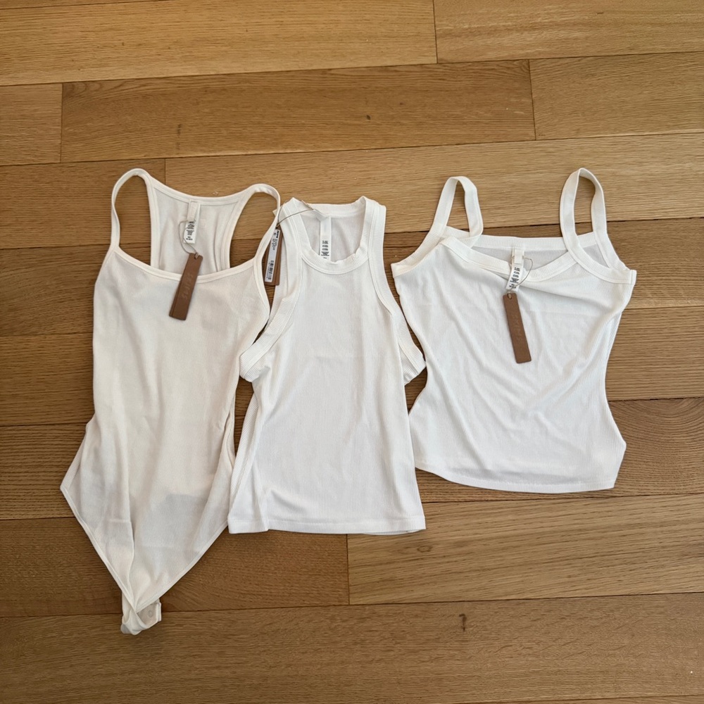 SET OF 3 NWT SKIMS White Tank Tops